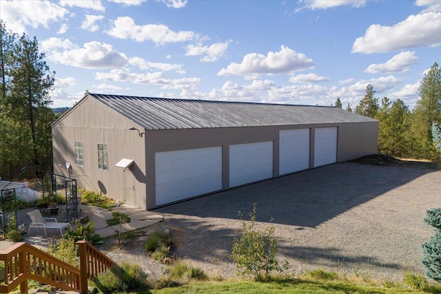 view of detached garage