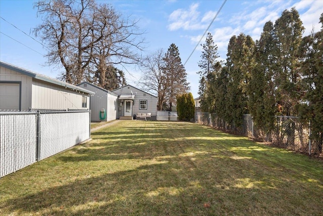 view of yard featuring a fenced backyard