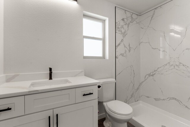 806 W Bolan Ave, Spokane, WA 99224 - full bath featuring a shower stall, toilet, and vanity