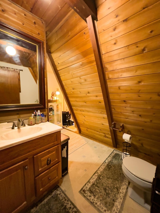 2063-A Marble Valley Basin Rd, Addy, WA 99101 - bathroom featuring vaulted ceiling, vanity, toilet, and wooden ceiling