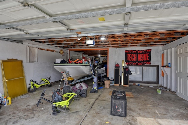 6208 N Wiscomb St, Spokane, WA 99208 - garage with a garage door opener