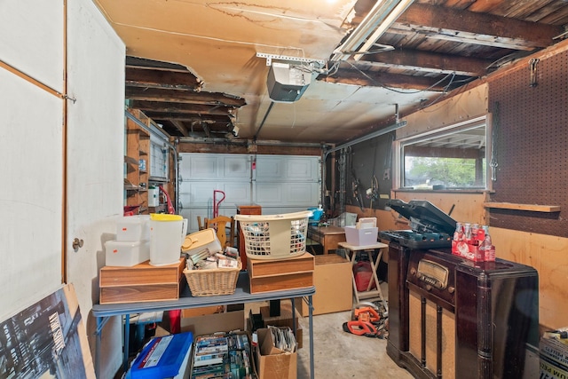 1804 S Blake Rd, Spokane Valley, WA 99216 - garage with a garage door opener