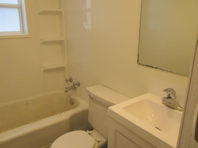 1914 W 8th Ave, Spokane, WA 99204 - full bathroom with toilet and a sink