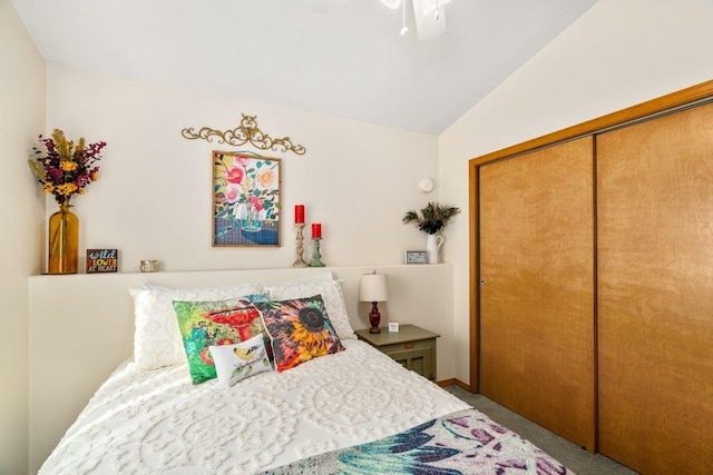 146 Laurelhurst Dr Unit 146, Newport, WA 99156 - bedroom with carpet flooring, a closet, vaulted ceiling, and a ceiling fan