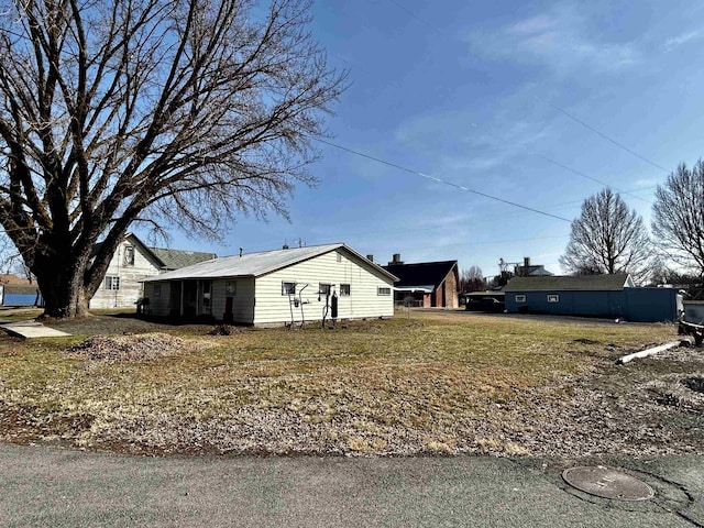 view of side of home