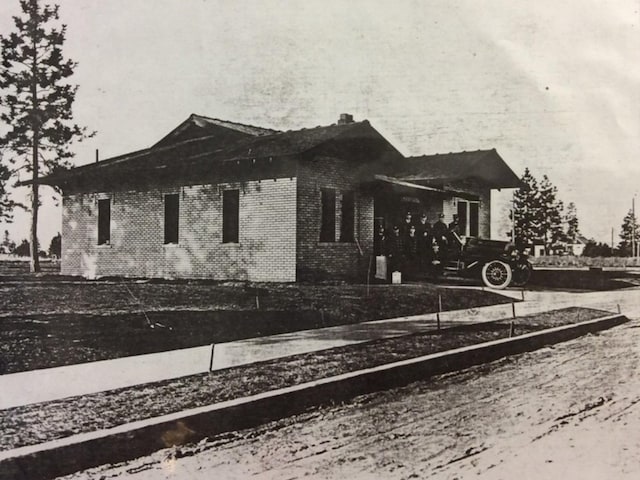 view of property exterior