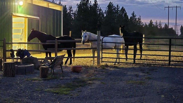 1810 W Paradise Rd, Spokane, WA 99224 - view of stable