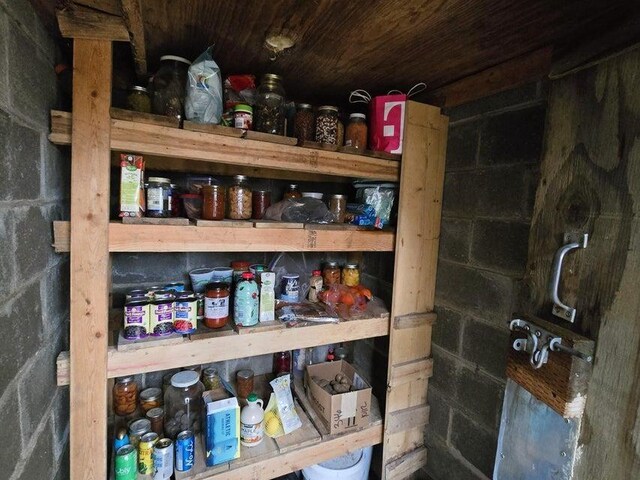 3434G Rockcut Rd, Kettle Falls, WA 99141 - view of storage area