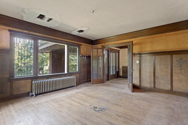 540 E Rockwood Blvd, Spokane, WA 99202 - interior space featuring wood finished floors and radiator heating unit