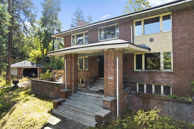 540 E Rockwood Blvd, Spokane, WA 99202 - view of front of home with brick siding