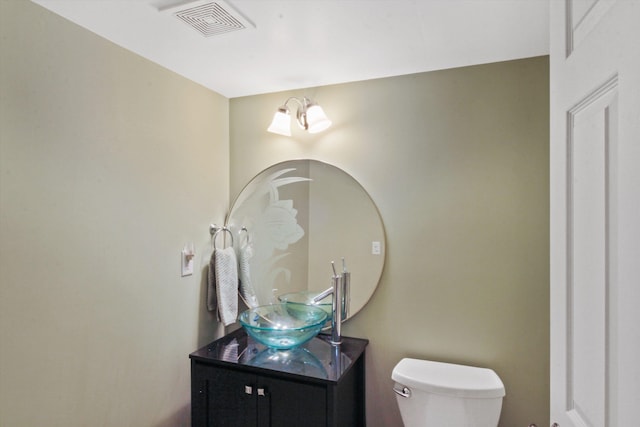 4357 S Greystone Ln, Spokane, WA 99203 - bathroom with visible vents, toilet, and vanity