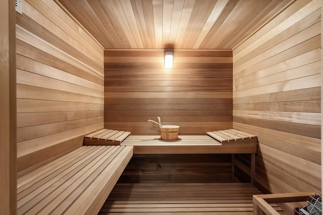 13615 N Riverbluff Ln, Spokane, WA 99208 - view of sauna / steam room