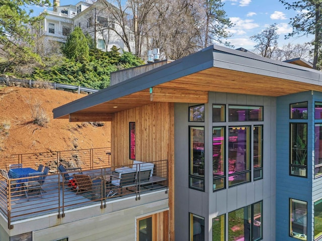 view of property exterior