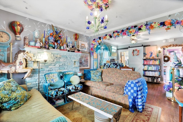 living area featuring hardwood / wood-style floors and ornamental molding