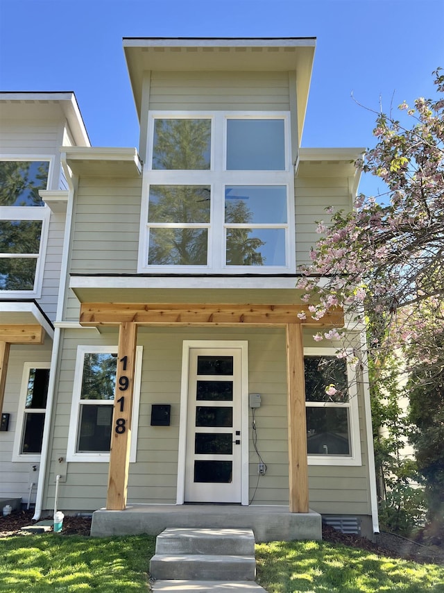 view of front of home