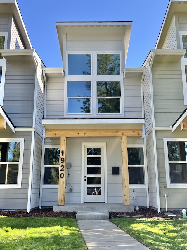 1920 E 37th Ave, Spokane, WA 99203 - view of front of house with covered porch