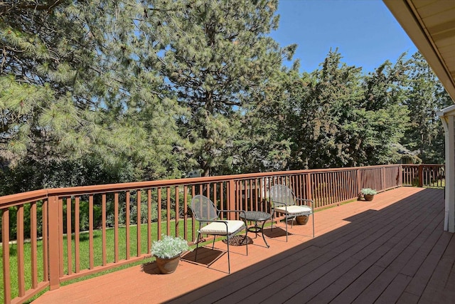 4420 E 51st Ln, Spokane, WA 99223 - wooden terrace featuring a yard