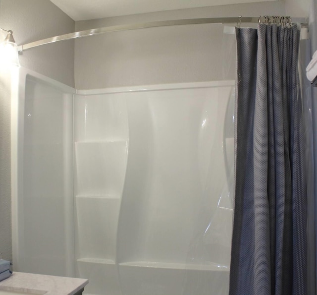 306 2nd St # 3 Id, Mullan, ID 83846 - bathroom with a shower with curtain