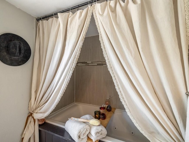 full bath featuring shower / bath combo