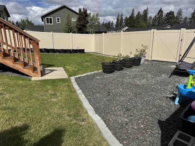 7407 E Beverly Ave, Spokane Valley, WA 99212 - view of yard with stairs