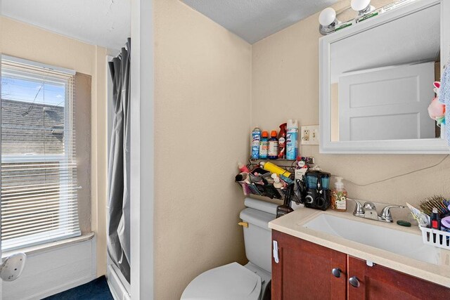 723 W Montgomery Ave, Spokane, WA 99205 - bathroom with vanity and toilet