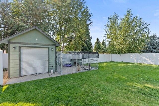 112 S Holiday Rd, Spokane Valley, WA 99016 - garage featuring fence
