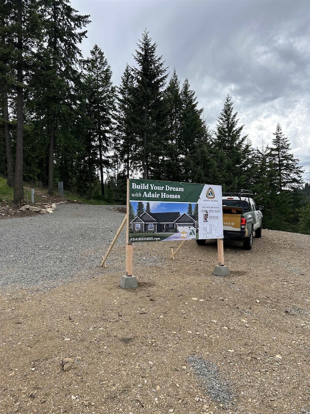 11007 N W Newman Lake Rd, Newman Lake, WA 99025