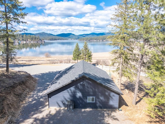 11007 N W Newman Lake Rd, Newman Lake, WA 99025