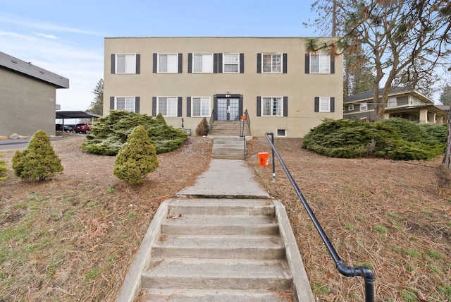 901 S Lincoln St, Spokane, WA 99204 - colonial home with stucco siding