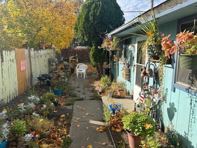 2427 N Perry St, Spokane, WA 99207 - photo 5