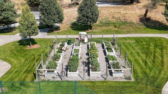 1511 N Lancashire Ln, Liberty Lake, WA 99019 - surrounding community with a lawn, a garden, and fence