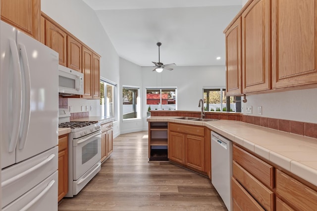 1633 E Northwood Dr, Hayden, ID 83835 - kitchen featuring ceiling fan, a sink, white appliances, recessed lighting, and light wood-type flooring