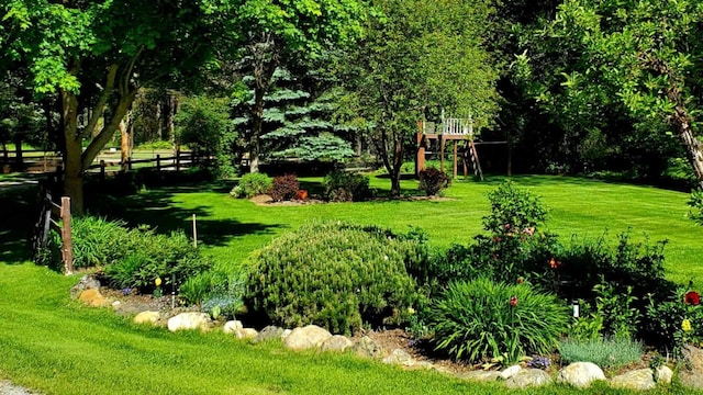 996A Basin Rd, Colville, WA 99114 - view of yard