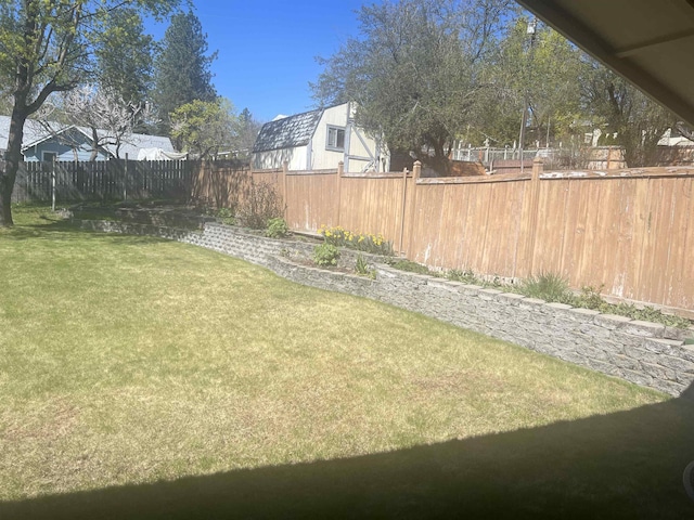 825 N Jefferson St, Colville, WA 99114 - view of yard with fence