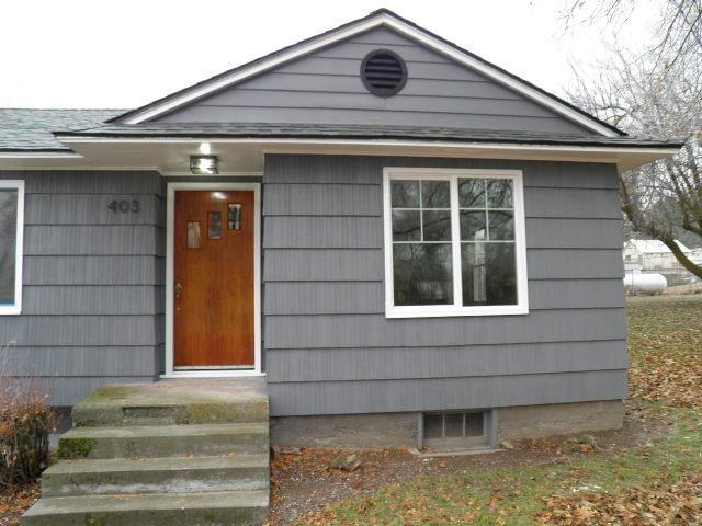 403 W Chestnut St, Almira, WA 99103 - view of property entrance