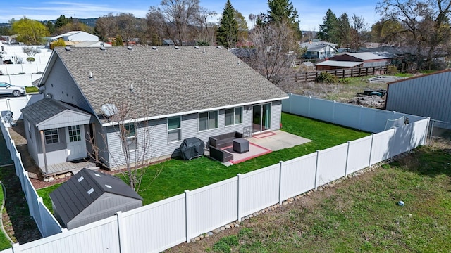 birds eye view of property featuring a residential view