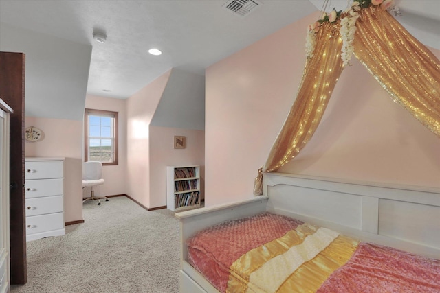 28222 N Wild Rose Ln, Davenport, WA 99122 - bedroom featuring baseboards, visible vents, carpet floors, and recessed lighting