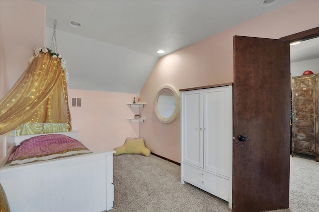 28222 N Wild Rose Ln, Davenport, WA 99122 - bedroom with lofted ceiling, visible vents, carpet, and recessed lighting