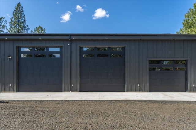 27603 N Bruce Rd, Chattaroy, WA 99003 - view of garage