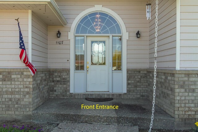 view of property entrance