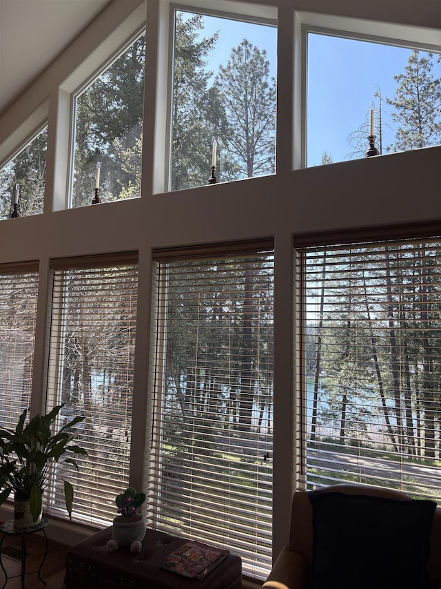 9306 E Lake Rd, Elk, WA 99009 - view of room details