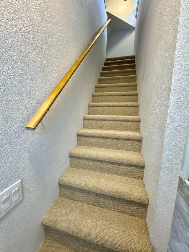 817 W Frederick Ave, Spokane, WA 99205 - stairway with visible vents and a textured wall