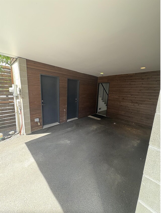 904 E Indiana Ave, Spokane, WA 99207 - doorway to property