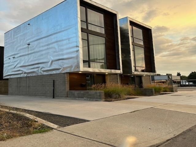 904 E Indiana Ave, Spokane, WA 99207 - view of building exterior