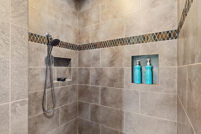 5034 Bittrich Antler Rd, Deer Park, WA 99006 - room details with a tile shower