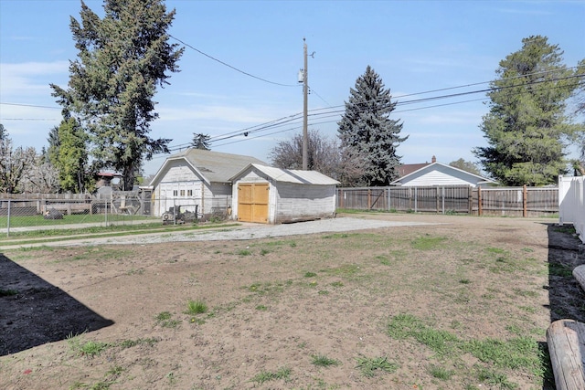 3903 E Hartson Ave, Spokane, WA 99202 - fenced backyard featuring a storage shed