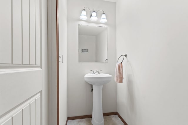 3713 S Harrison St, Spokane, WA 99224 - bathroom with baseboards