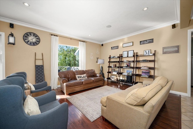 22828 S Gateway Ln, Cheney, WA 99004 - living area with crown molding, recessed lighting, and baseboards