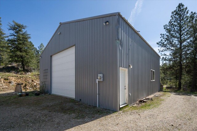 view of detached garage