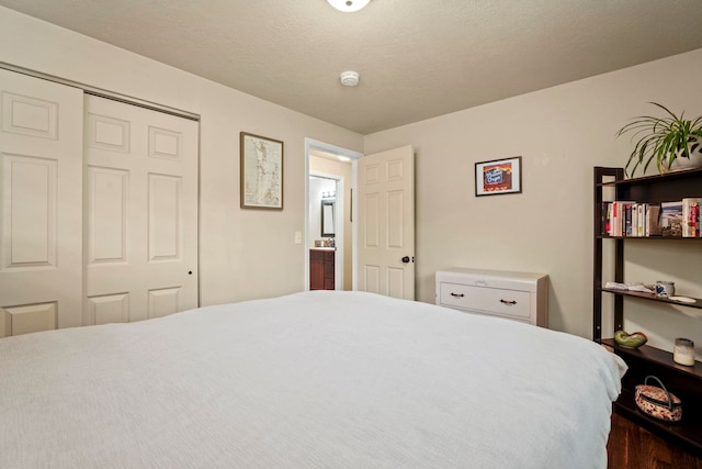 bedroom featuring a closet